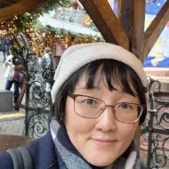 Erfahrene Lehrerin unterrichtet Japanisch